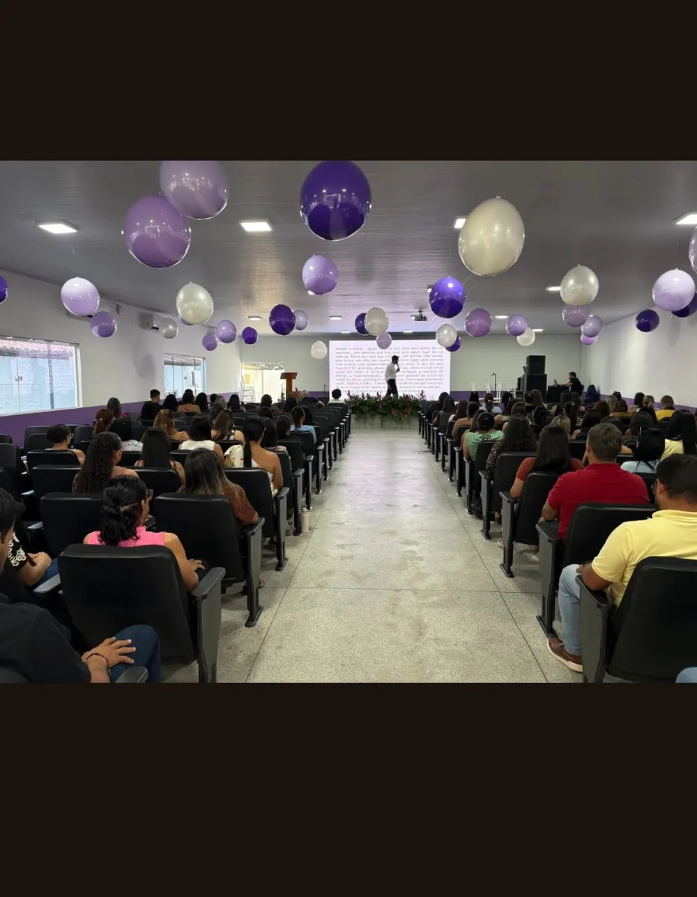 Auditório Municipal de Piranhas lotado durante o evento